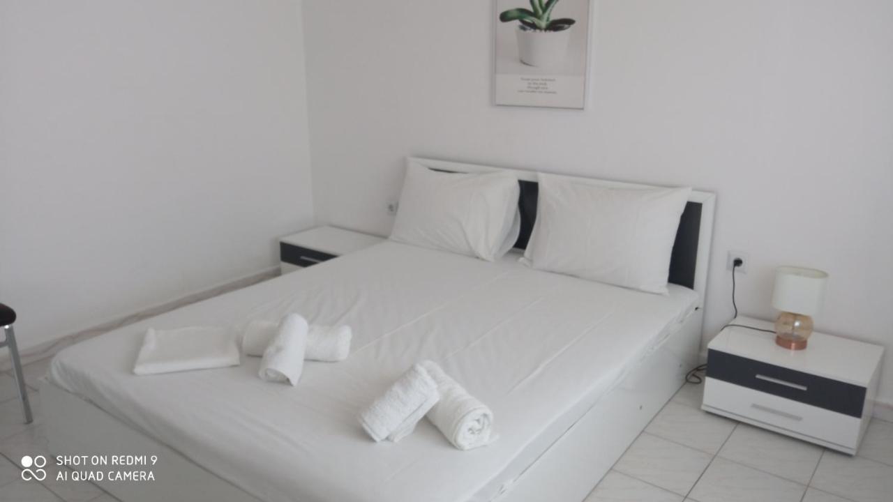 Elea House Apartment Керамоти Екстериор снимка